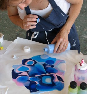 pouring_me pouring me1 279x300 workshops + e courses